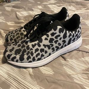 Jollimall leopard tennis shoe